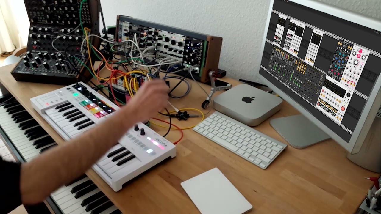 🎧 Ambient jam with Moog, Mutable Instruments and Pianoteq
