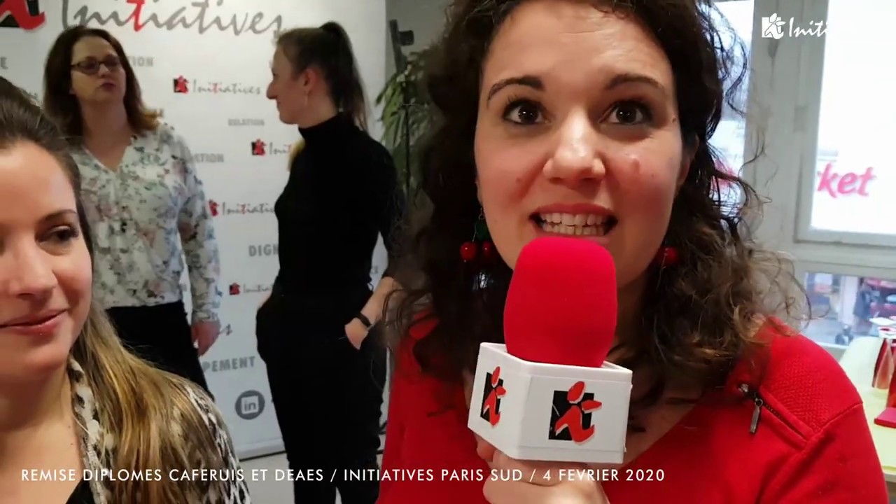 Remise diplômes étudiants CAFERUIS et AES à INITIATIVES Paris sud le 4 février 2020