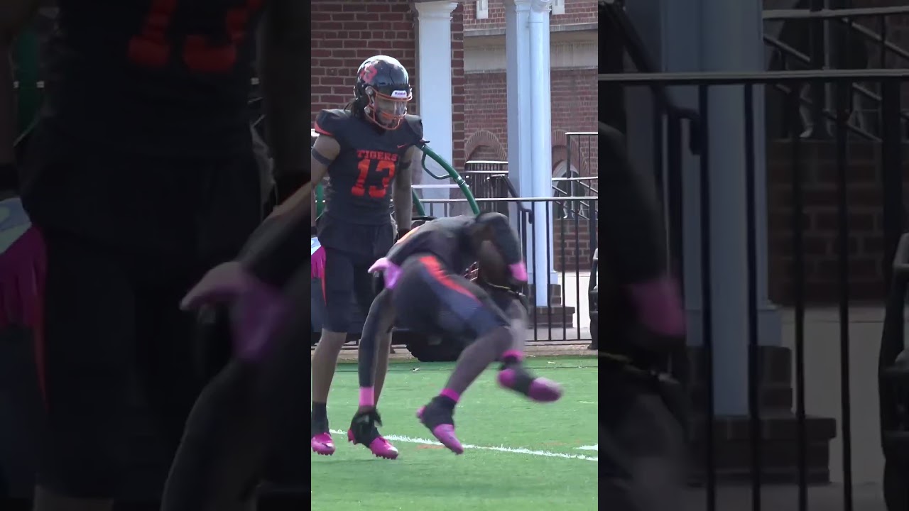 #1 RUNNING BACK IN 2026 👀🔥 #football #highlights #highschool #rb #nfl #mnf #touchdown #score