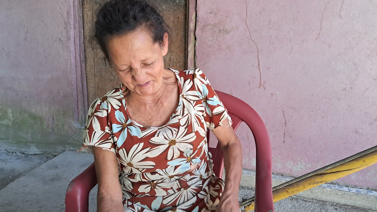geñita esta sorprendida porque ay personas que quieren ser animales 🤣