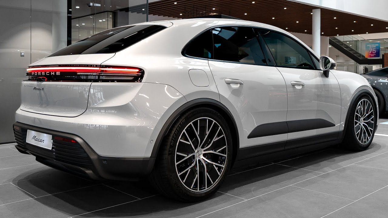 New Porsche Macan (2026) - Interior and Exterior Walkaround