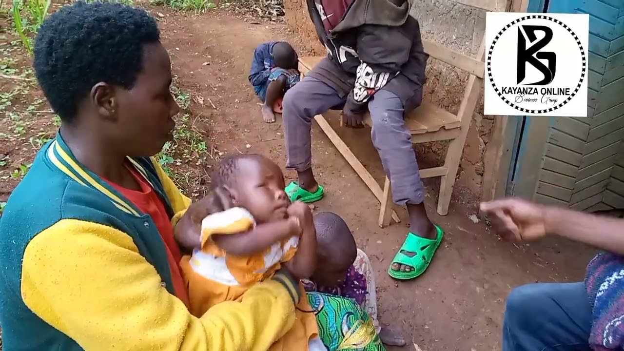 Umukenyezi afise abana batatu batagira Amaso yagiriwe iminsi mikuru na Kayanza Online Tél 61878733