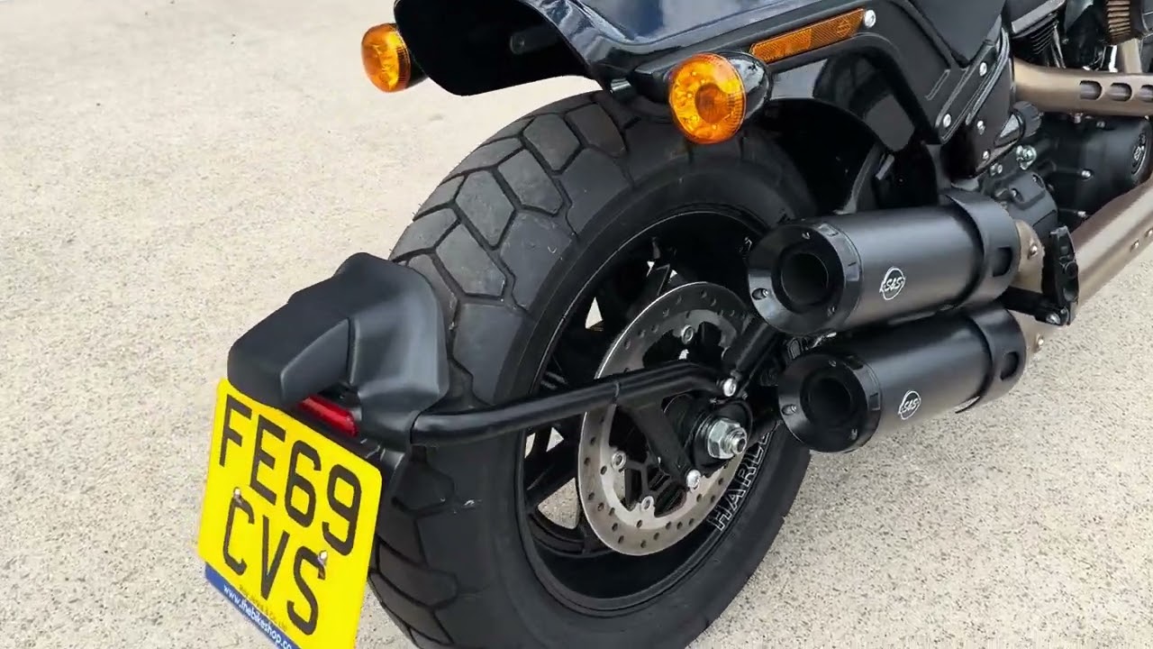 HARLEY DAVIDSON FAT BOB 114 1868cc 2019 - JS SUPERBIKES