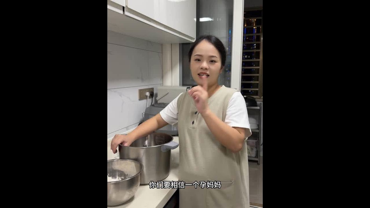 尝试了三次肠粉终于做成功了顺便让弟媳品鉴一下 #了不起的成分科技 #了不起的护肤科技 #了不起的绽媄娅球PDRN