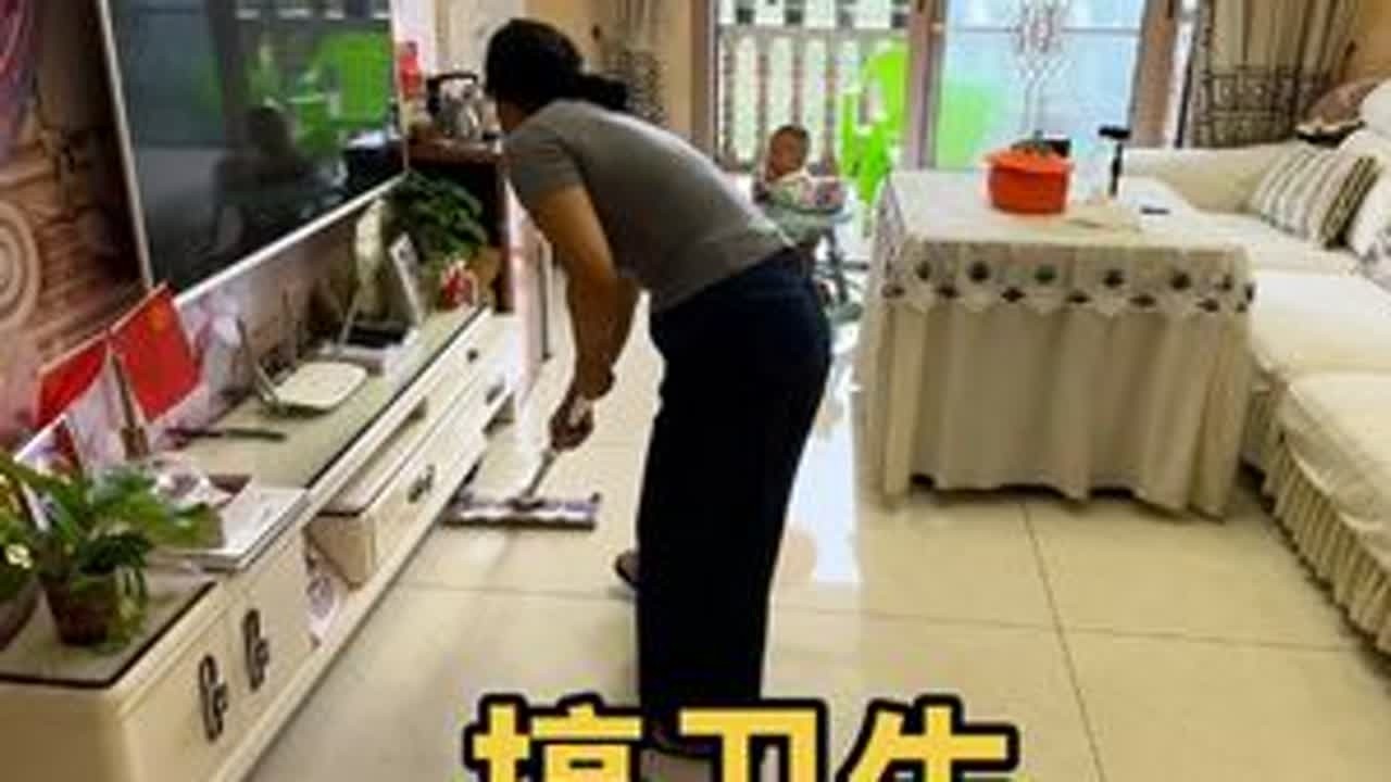 人到中年突然就开窍了，喜欢精神极简，不喜欢无效社交 更不喜欢聚堆拉家常，比起出门光鲜亮丽 更喜欢把家里收得一尘不染 享受那份安静和舒适！#创作灵感 #我的乡村生活 #用抖音记录我的真实生活 #原...