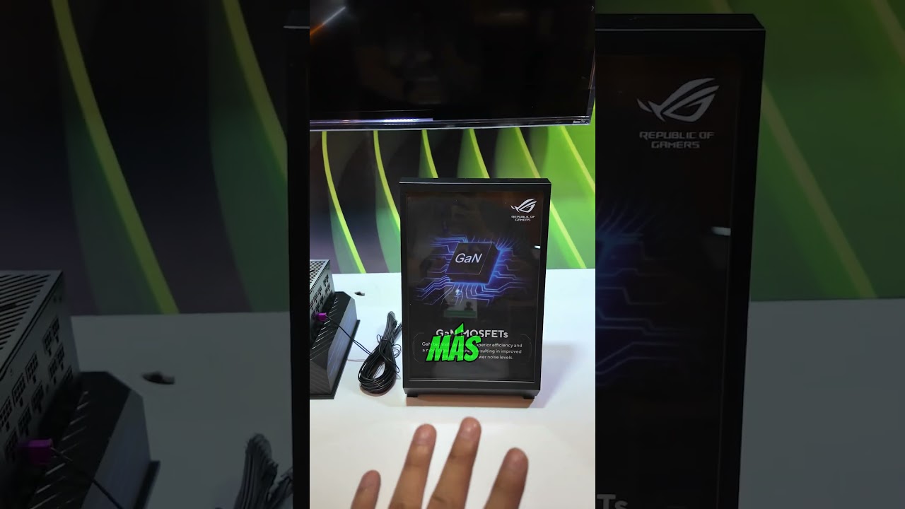 materiales exoticos y nuevas Motherboards ROG y ASUS CES2025 - Byte de Tecnolog&iacute;a