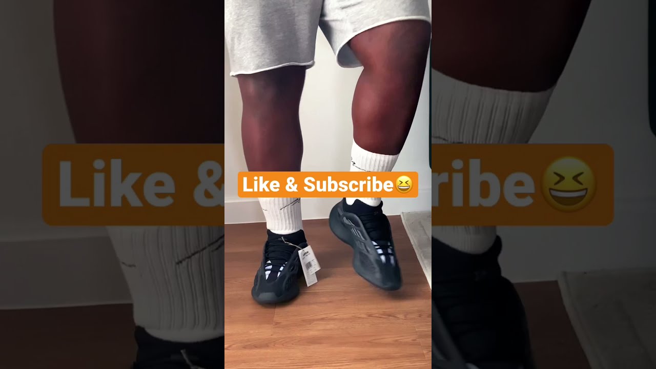 YEEZY 700 v3 DARK GLOW 