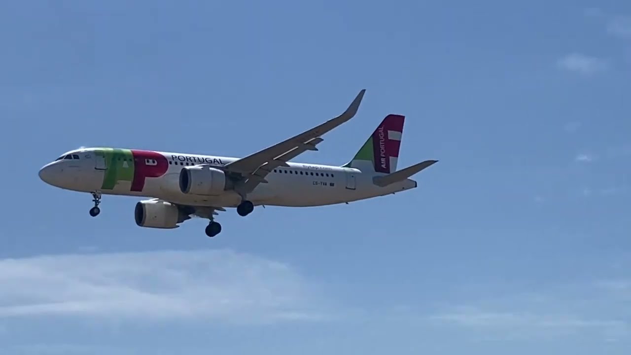 Plane spotting at Humberto Delgado International Airport, Lisbon, Portugal (LIS / LPPT) 🇵🇹✈️