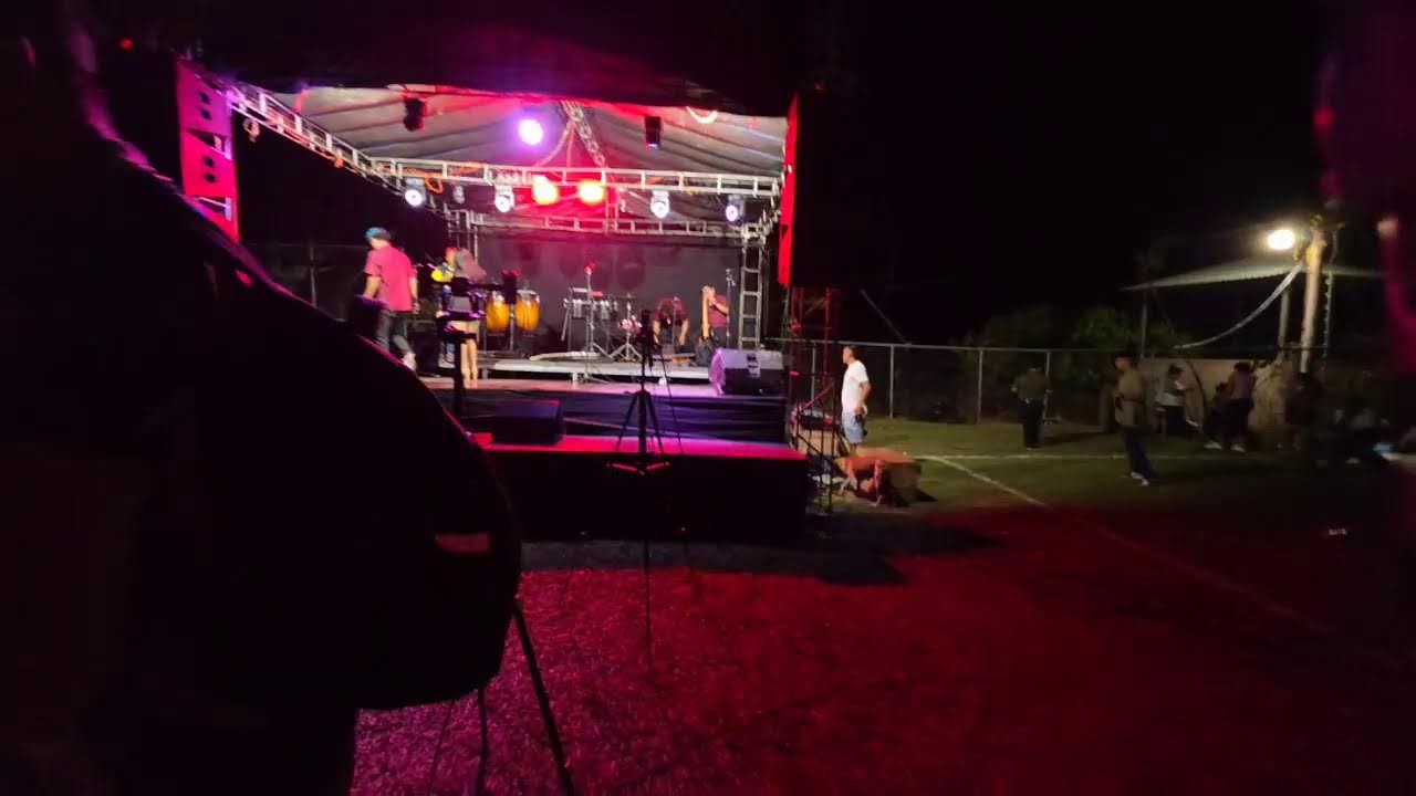 fiesta en cancha de c.d marathon. canton carrizal san simon no tenemos derecho a la musica de autor.