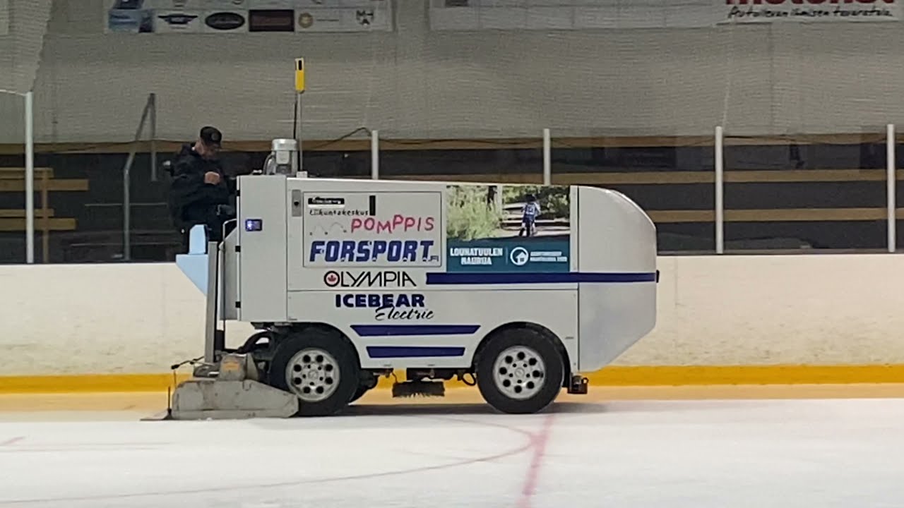 Aurinko Areenan jääkone