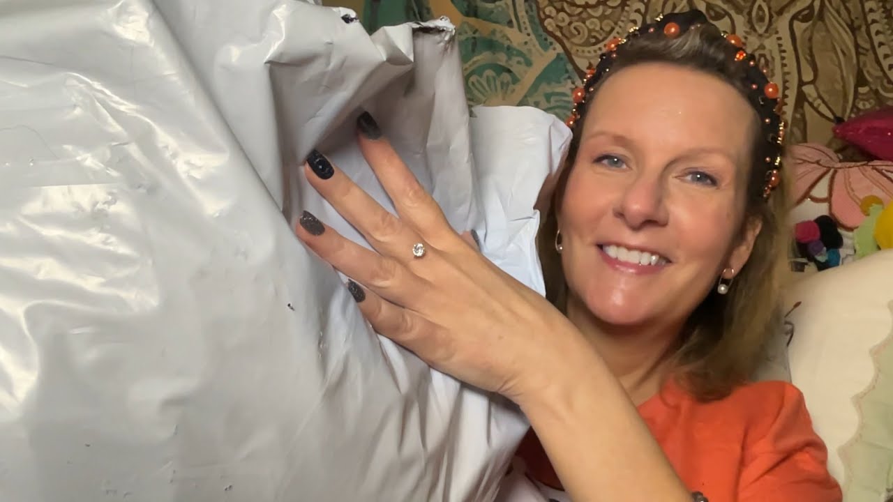 I’M BACK With a MEGA TEMU HAUL! Clothes, Decor, Jewelry & More! | October 6, 2025