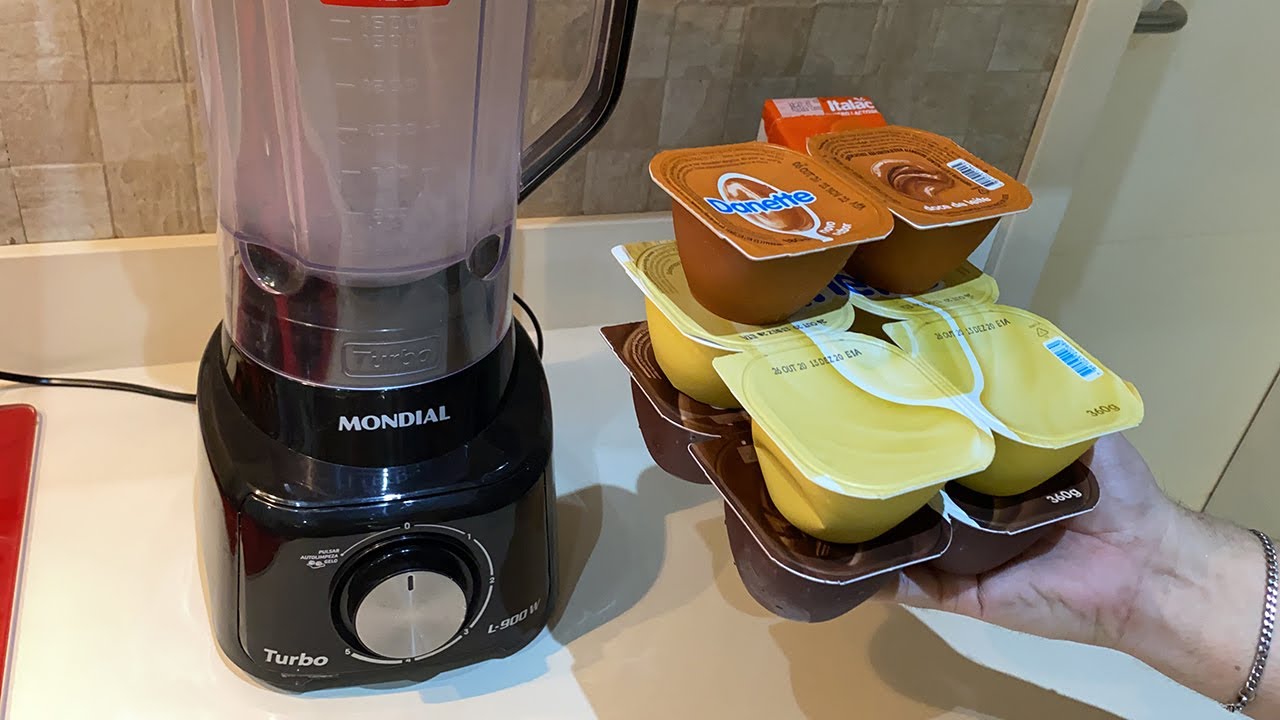 FIZ UM SUPER MILKSHAKE COM VÁRIOS SABORES DE DANETTE!!! (ficou bom?)