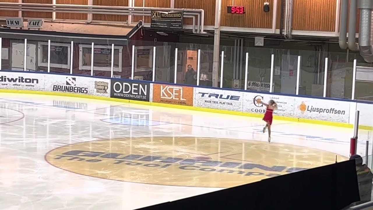 Konståkning B-tävling Trollhättan 2023-02-04. Wilma Carlman Tibro KK