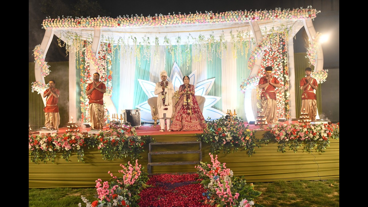 वैदिक परंपरा एवं गंगा आरती पर आधारित एक अनोखी वरमाला l PART- 2 l #viral #gangaaarti #shaadivideo