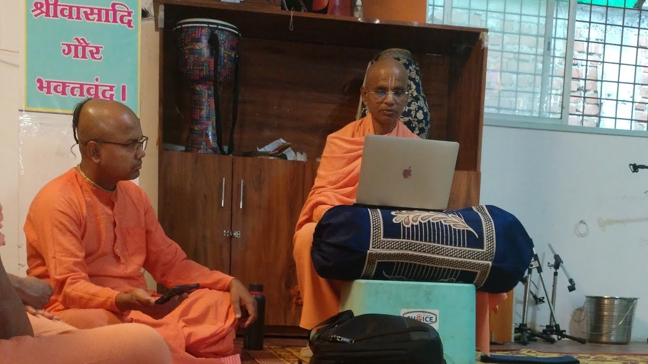 दिव्य ज्ञान हृदय में प्रकट होते हैं। श्री श्रीमद् भक्ति प्रेम स्वामी महाराज 