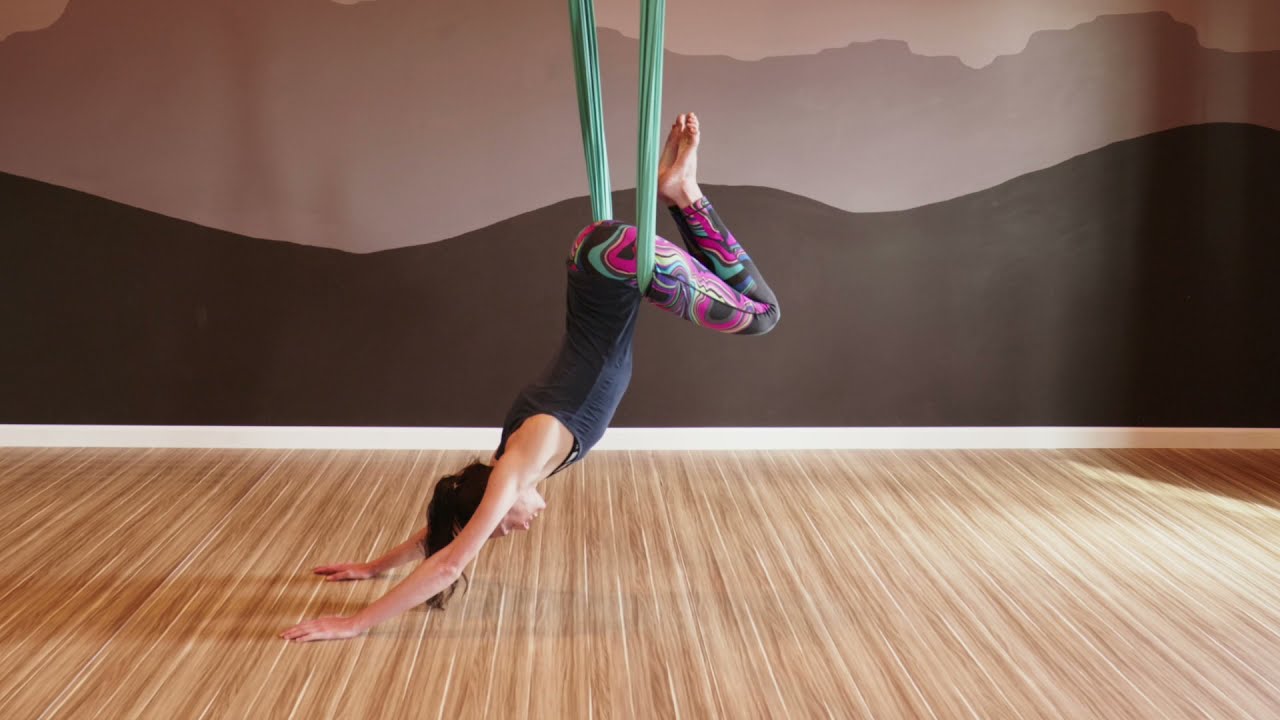 How To Safely Enter and Exit Hip Balance on Aerial Yoga Hammock