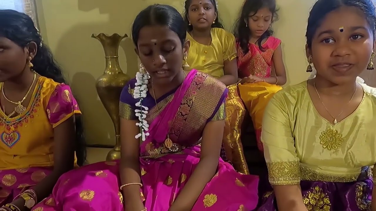 Muthai Tharu- by students of the Quatre Bornes Tamil Federation Music and Dance School :