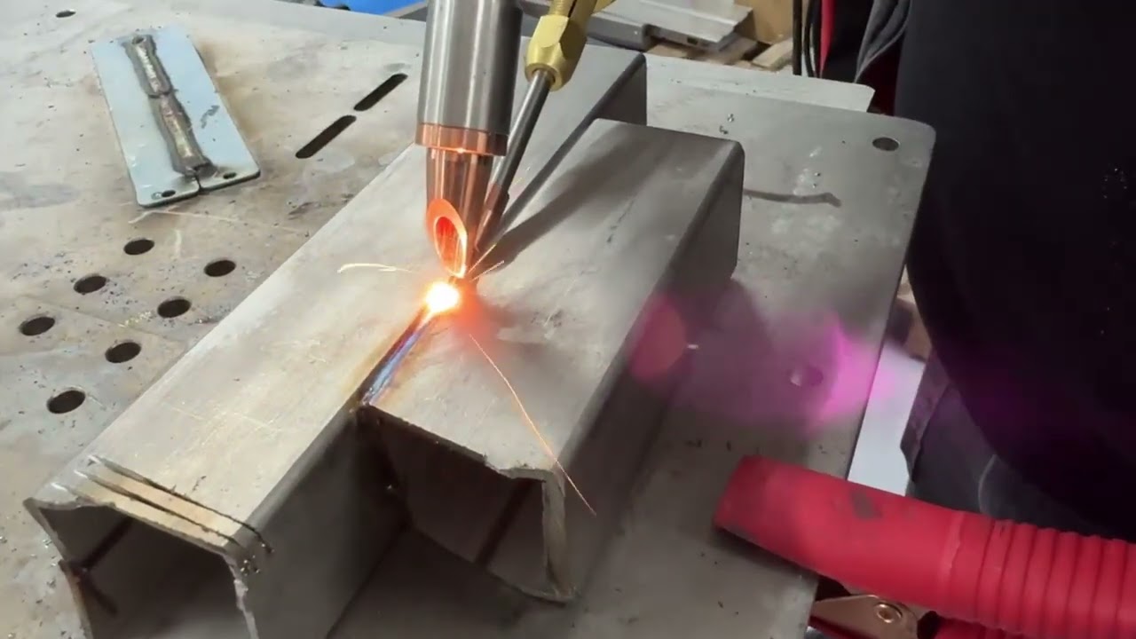 Fiber Lazer Kaynak Makinesi