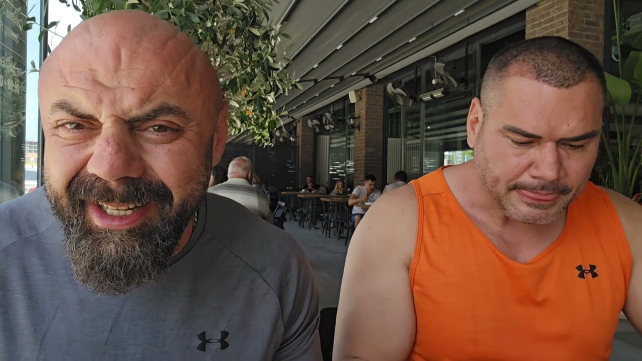 Cenk Hoca ve Savaş Cebeci küçük çocukların steroid kullanması hakkında konuşuyor