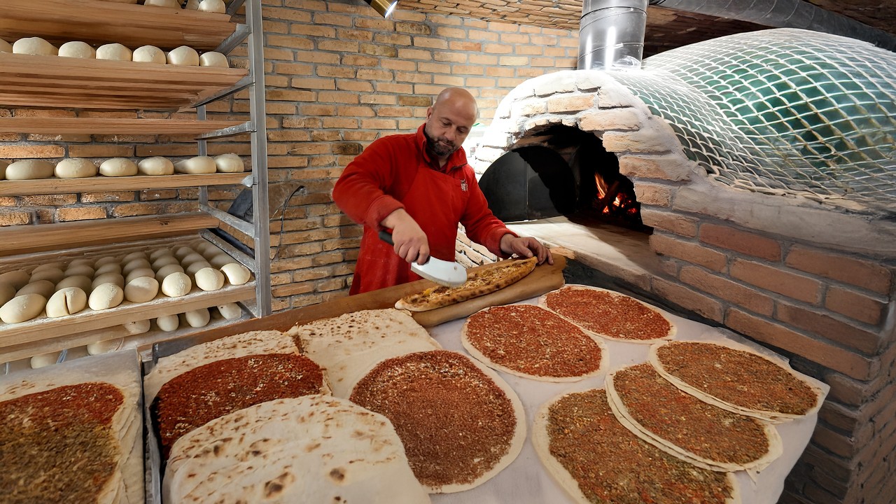 Best Turkish Pide and Lahmacun Restaurant - Street Food Tours