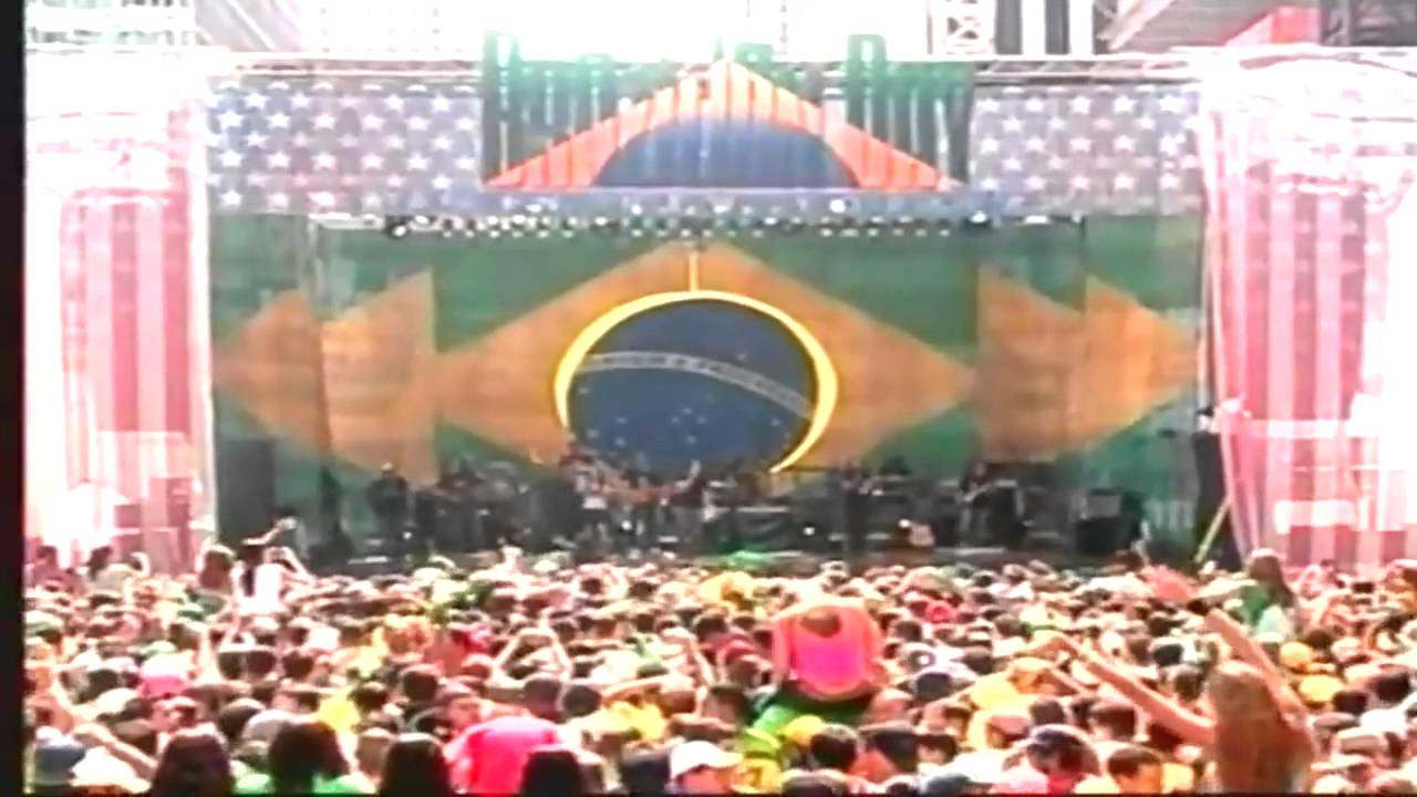 Sandy e Junior - Replay  ( Brazilian Day )