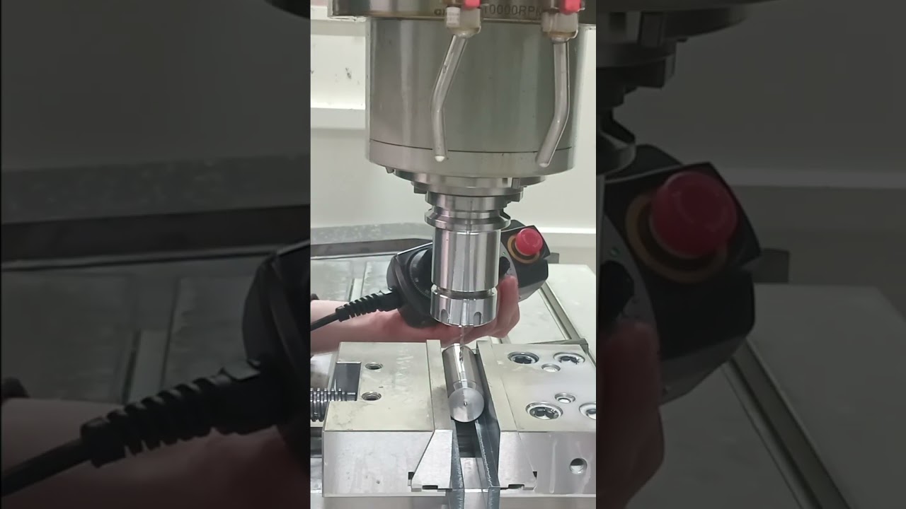 AISI304 . Forklift axis with oil groove. Milling operations.
