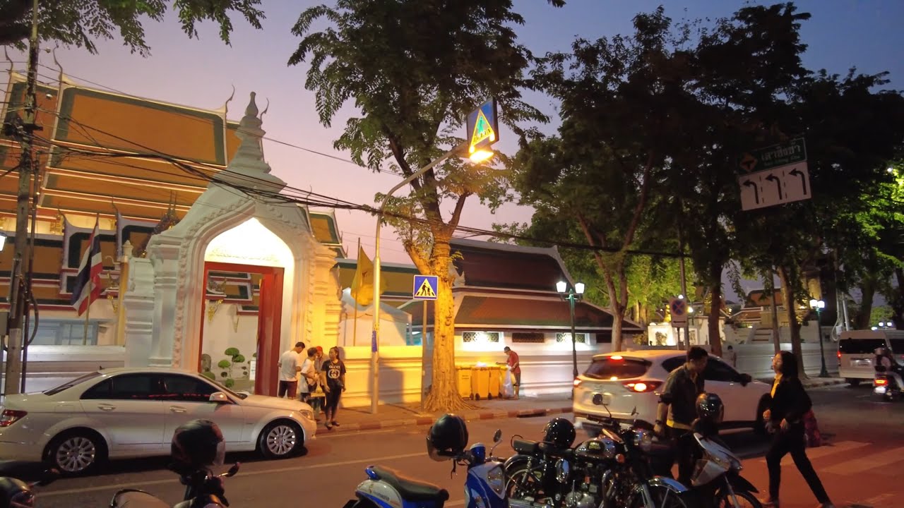 4K Walking Tour Rommaninat Park to Lan Khon Mueang | Bangkok, Thailand