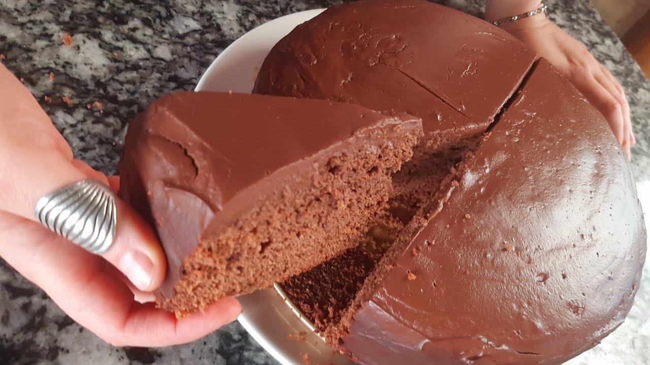 Pastel de chocolate 🍫 con cacao de verdad 😋