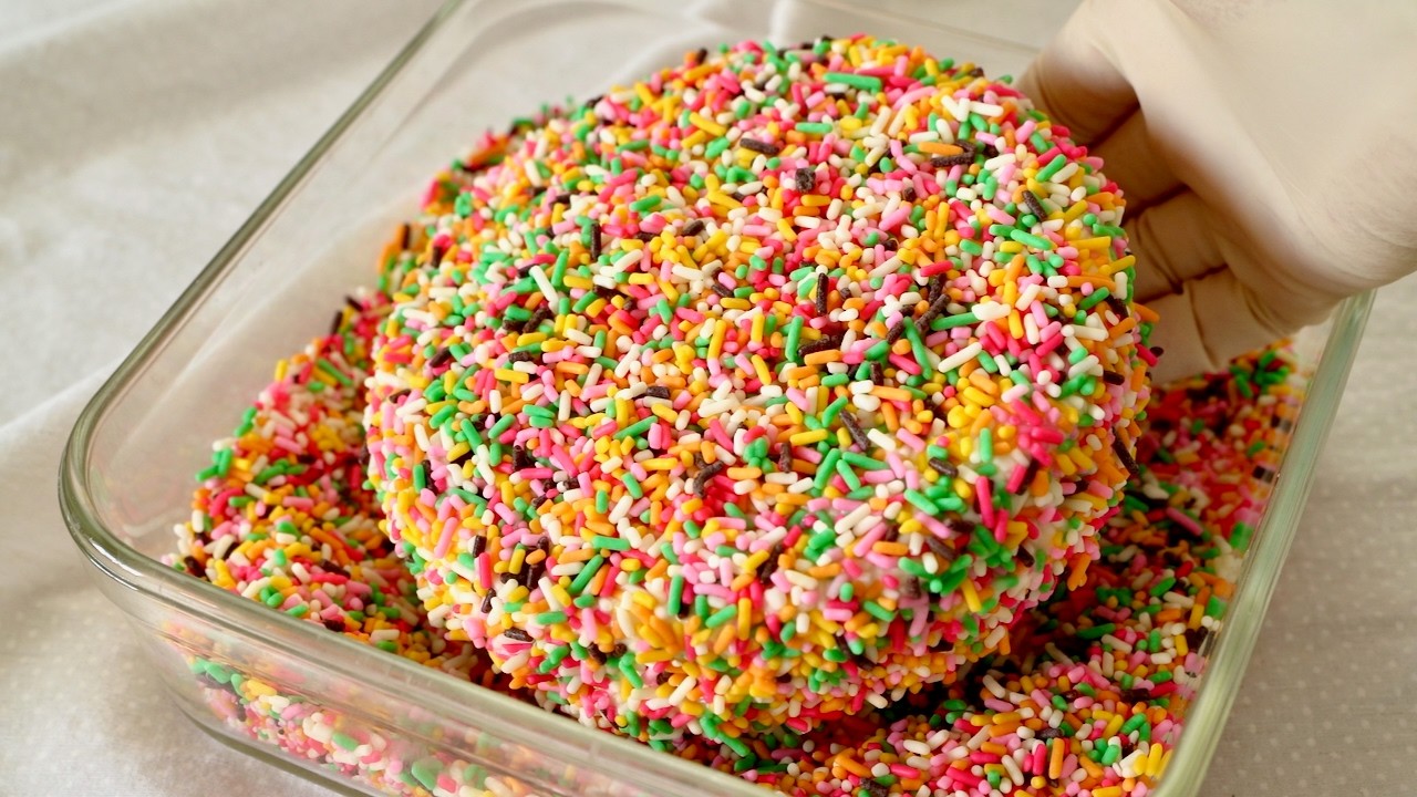 I made a Soothing Sprinkle Cake Gift (No Talking) カラースプレーまみれのかわいいケーキ ギフトパッケージ