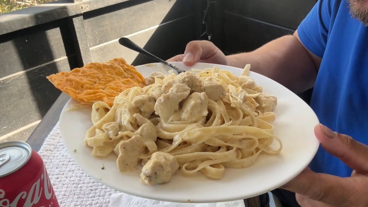 Delicious  chicken Alfredo made at home with love.