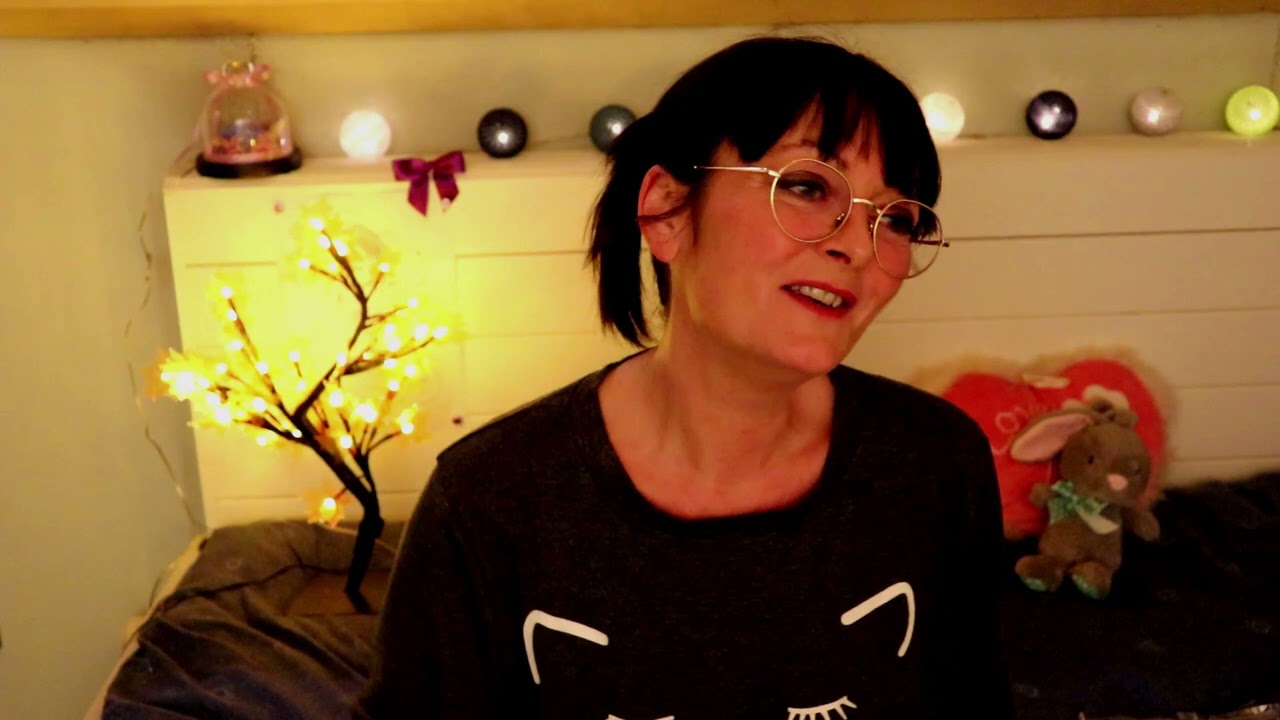ROLEPLAY FR - INSTITUTRICE (en soft spoken et avec humour)