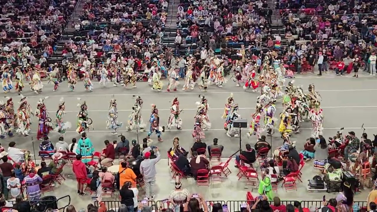 Grand Entry Special: Men's Grass l SNL Black ⚫️ Hills Powwow 2024