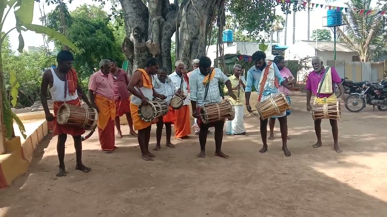 கருப்பண்ணசாமி கோவில் வாசல் பறை