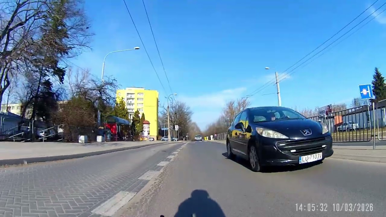 Moment krytyczny rower-samochody