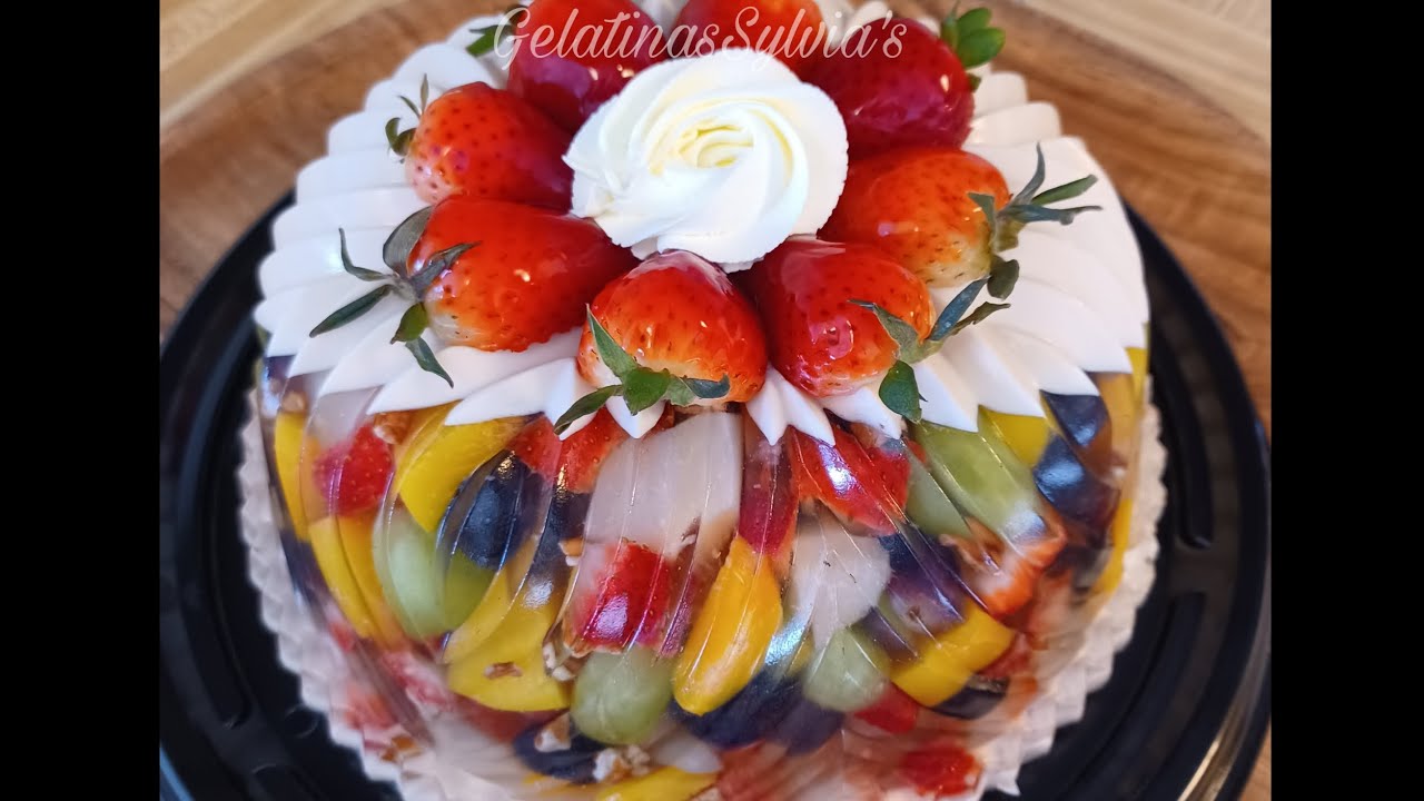 Gelatina paso a paso de tres leches y frutas encapsuladas