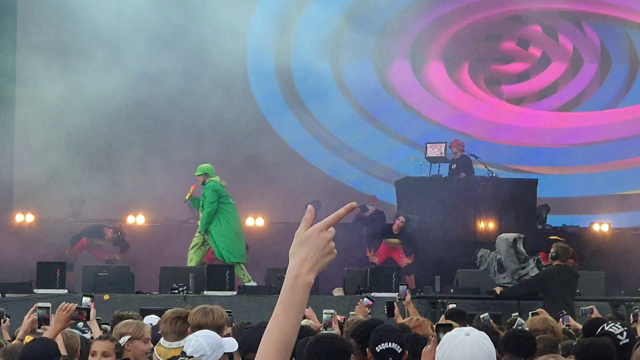 Bad bunny performs MIA at Smash X Stockholm (4K)