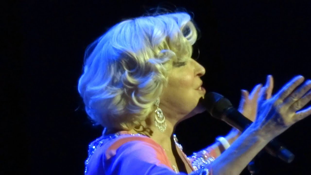 Bette Midler - 