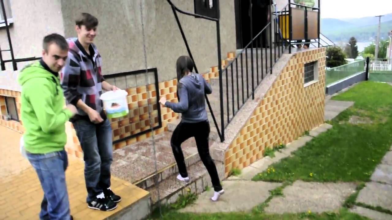 Ružin&aacute; oblievačka sisa - Veľk&aacute; noc EASTER