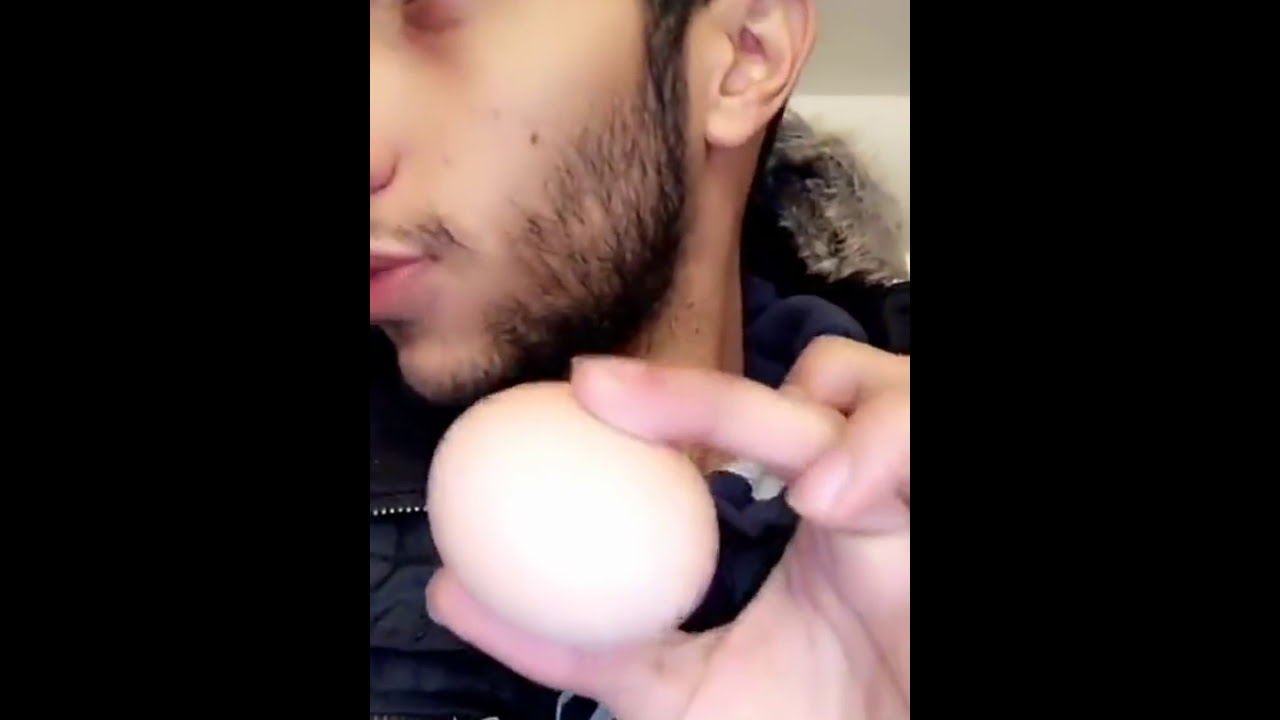 محمد العريمي يعلم سام كيف يسوي بيض🥚 قروص هههه😂