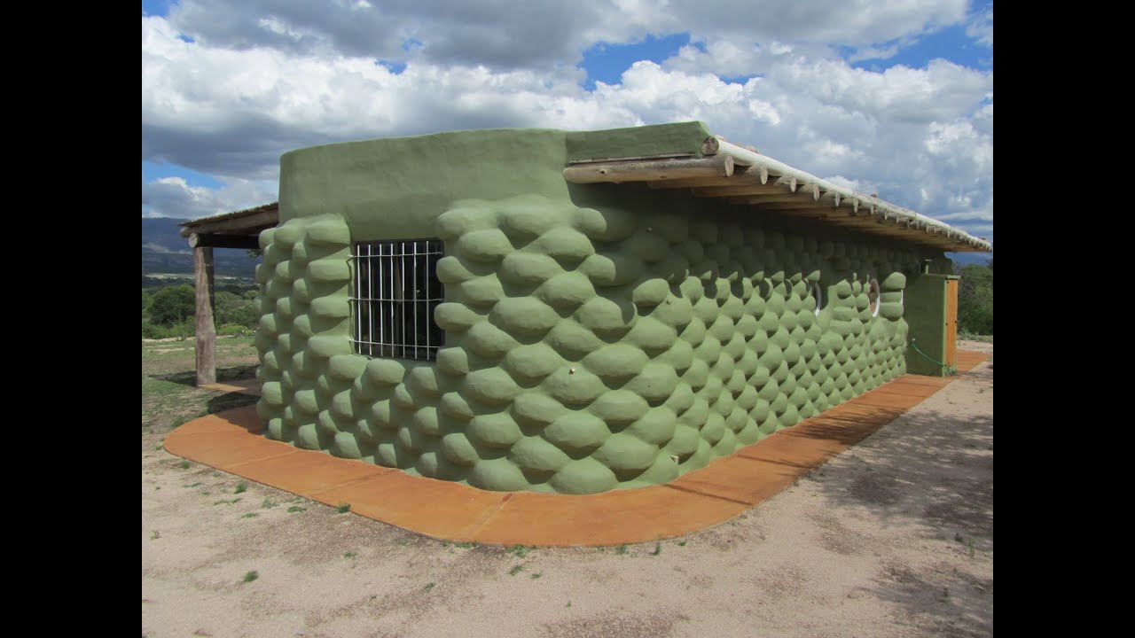 Casa de neumaticos, tire houses