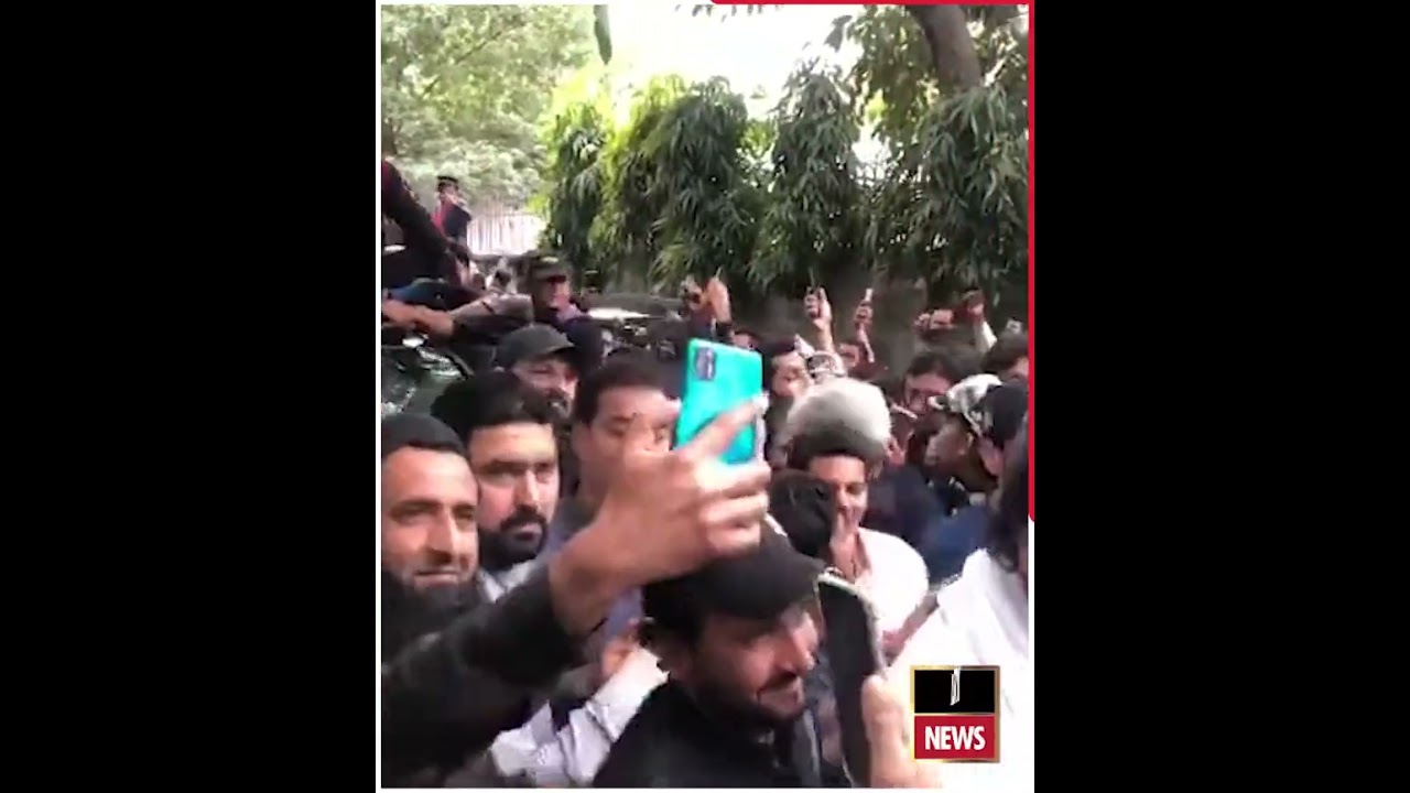 Imran Khan departs for LHC | Zaman Park | PTI Workers | Live Updates
