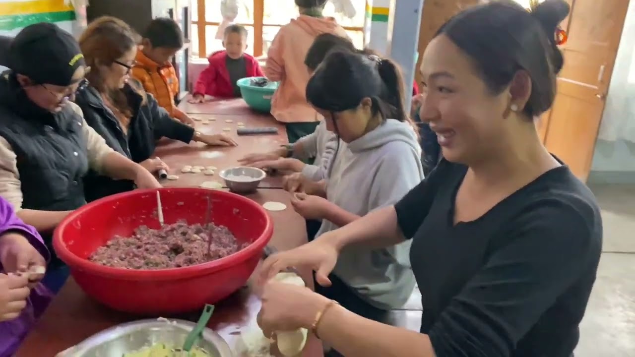 ( PART 2) How I spend my weekend with TCV HOME KIDS ||Playing Games, Making momo || Had so much fun