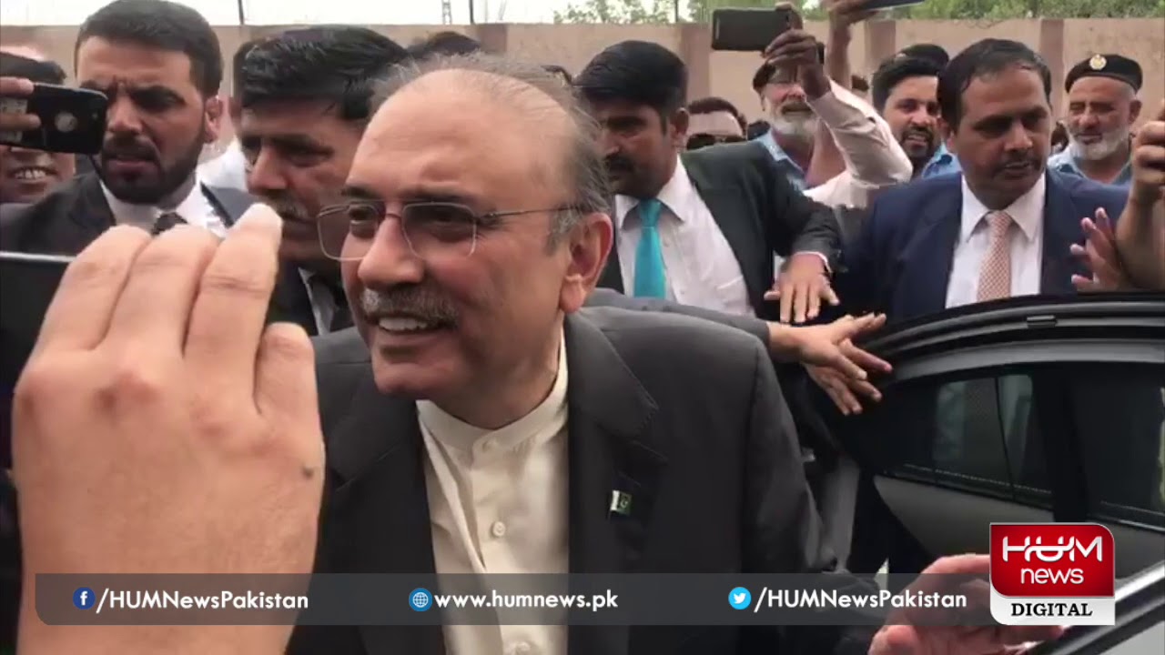 Asif Ali Zardari passes remarks on the presidential system