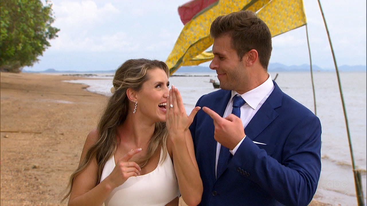 Zach Proposes to Kaity  - The Bachelor