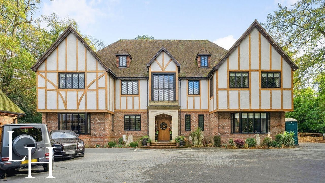What £5,000,000 buys you 10 miles from London (Cinema, Home Gym, 10,000 sq.ft + with 7 bedrooms!)
