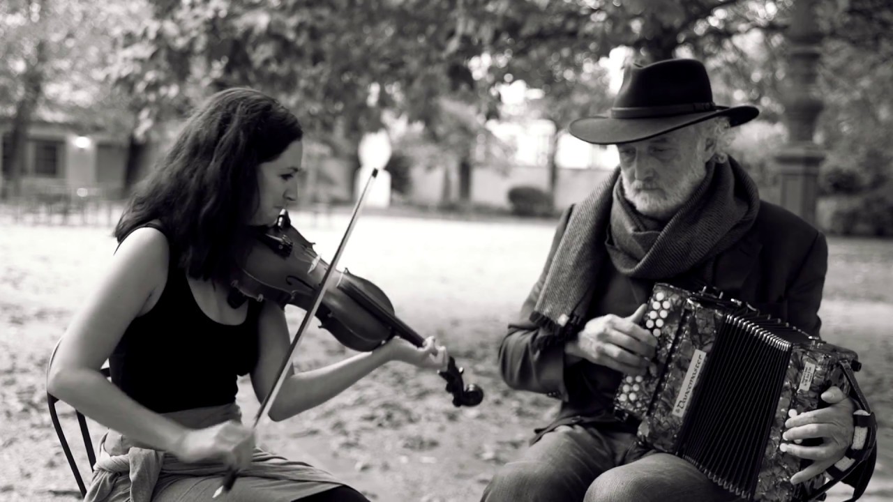 Breanndán Ó Beaglaoich & Rosie MacKenzie
