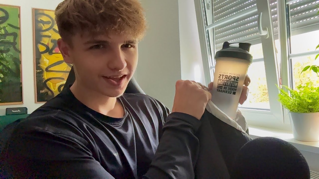 ASMR What's in my GYM BAG