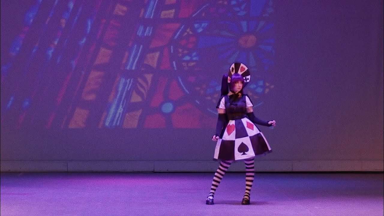 Sunako Kirishiki from Shiki cosplay show