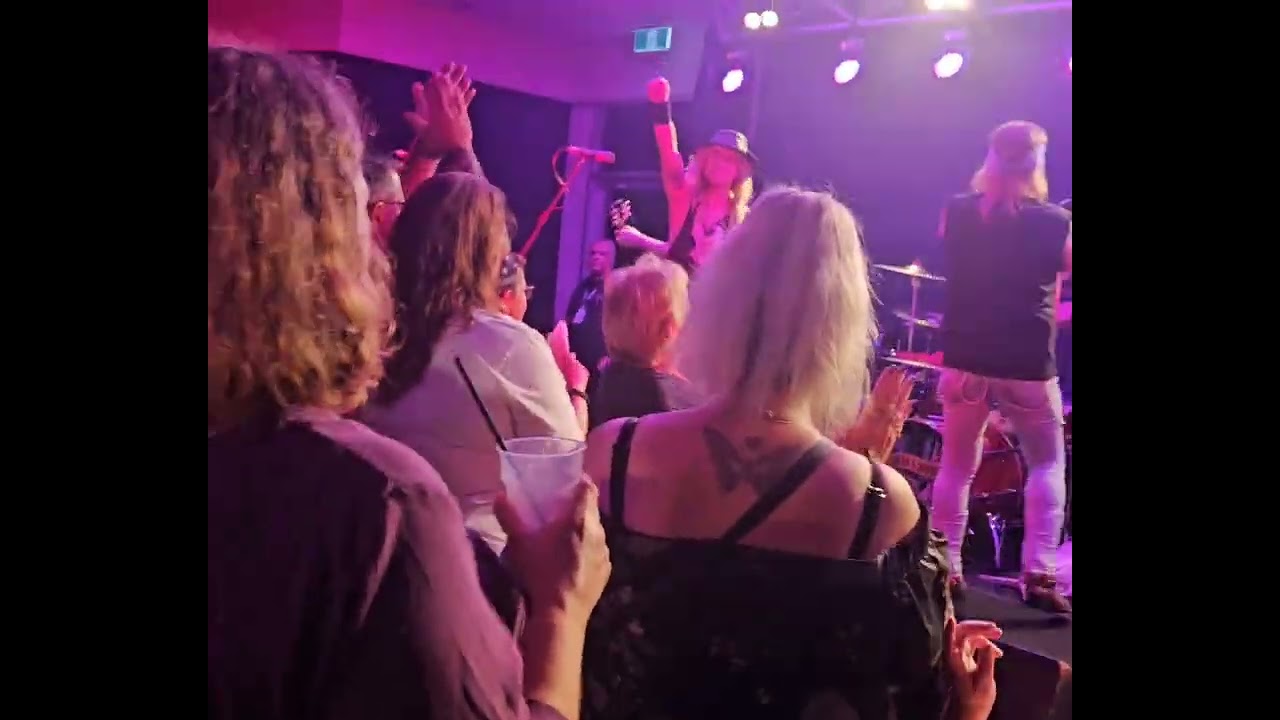 Guns n Roses tribute band, Tabcorp Melton, Australia - Knocking on Heaven's Door - 27/2/26