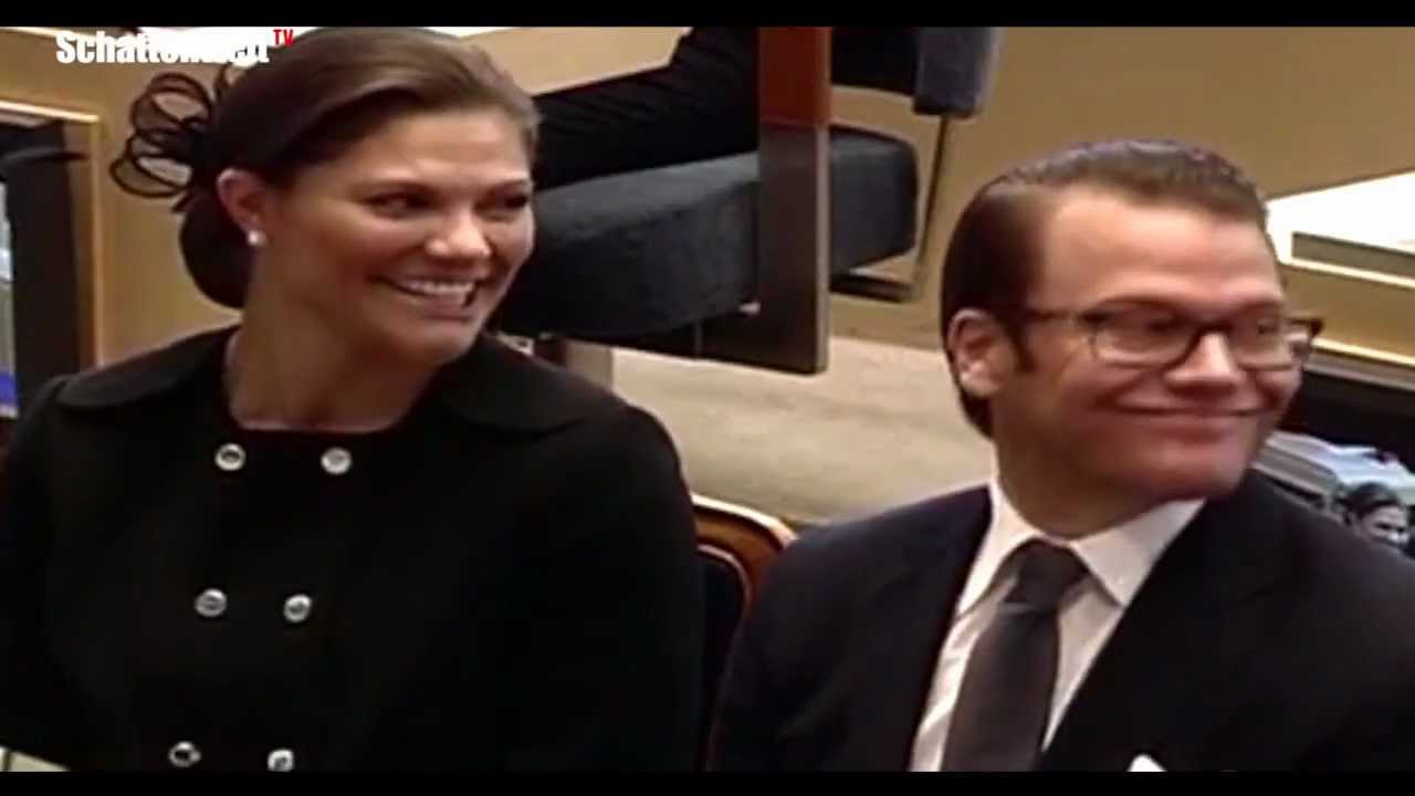 Royal Baby Named Estelle get&acute;s congratulations from SchattenweltTV&acute;s Jonny LaMoney